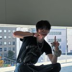 <b>이날</b>얼굴참 고딩같고 조으네….