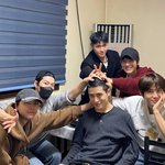 [모두드루와] <b>NCT</b>, '삭발' 재현 머리에 손 모으고…'군 복무'...