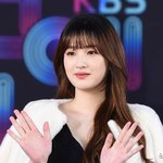 율희, 최민환과 끝나지 않은 이혼<b>전쟁</b>…폭로+소송 '거침없는 반격'...