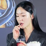 [모두드루와] [포토] 전여빈, 이게 <b>뭔</b> <b>맛</b>이여