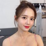 남보라, 5월 결혼 앞두고 드레스 <b>미리</b> 입어봤다 '물 오른 미모'