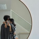 <b>이솔</b>이, 거울 앞 박성광과 끌어안고 애정행각 "기분 좋아"