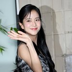 [단독] 블랙핑크 지수, 솔로 <b>컴백</b>…제니·<b>로제</b> 잇는다