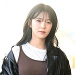 프로미스나인 백<b>지헌</b> 출국