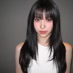 <b>류진</b> 앞머리 내리니까 예쁘당