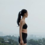 제니 옆모습 보고 ㅈㄴ <b>친근</b>해짐