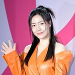 ‘티아라 <b>왕따설</b>’ 화영, 12년만 입 열었다..“멤버들에 폭행·폭언...