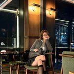 <b>AOA</b> 출신 초아, 치맛속 다 보이는 다리 꼬기‥너무 과감하잖아