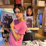 뉴진스 <b>사복</b> 말인데