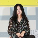 큐리, 티아라 왕따 사건에 의미심장 '반달' 사진..간접 심경?...