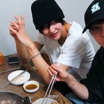 오늘 라이즈 <b>브이</b>로그봐봐.. <b>원빈</b> 쇼타로 밥먹는데 여자목소리 들림