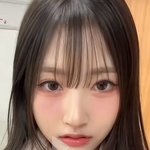 이런 화장 현실에서 하면 이상함?