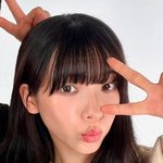 앞트임 <b>메이크업</b>을 안했을때 카리나