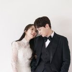 [단독] 민경훈'아형' <b>PD</b>, 웨딩화보 입수.."2006년 콘서트장...