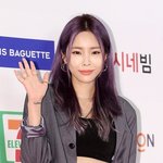'12시엔' 헤이즈 "지금까지 쓴 <b>곡들</b> 내 경험 녹여 일기나 마찬가지"