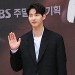 슬픔에 빠진 ..김수현·소지섭, 故송재림 빈소에 근조화환 '가득'...