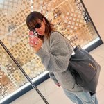 '37세' 한효주, '장꾸미' 매력 <b>발산</b>하며 안부 인사…"모두 감기...