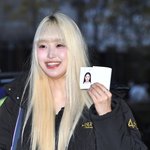 세이마이네임 소하, 수능 수험표들고 환한 손인사 [포토엔HD]