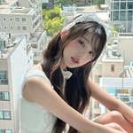 엔젤 <b>of</b> 엔젤...장원영, '청순+섹시' 인형 비주얼로 남심 폭격