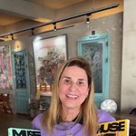 방탄 지민 아버지가 팬들한테 싸인하는거 봐봐