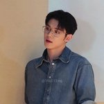 검은색으로 머리를 바꾼 후 더 잘생겨지는 남자 아이돌