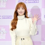 윤보미, <b>라도</b>와 8년 열애 끝 결혼하나…벌써 출산 고민 "무조건...