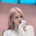 이제 막 다시 핑머 된 여돌 근황.jpg