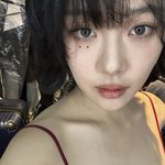 비비 밤양갱 지운 레드빛 유혹, 눈<b>밑점</b>까지 빨갛네