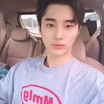[변우석] 난 한<b>발자국</b>도