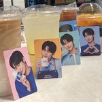 [<b>엔터</b>톡] 변우석 포토카드 인증