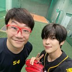 [단독]<b>NCT</b> 시온, 기아 양현종과 캠핑 떠났다…진정한 '성덕'...