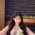 실물이라니"…장원영, 놀라기도 지치는 'AI미모' [<b>SHOT</b>!]