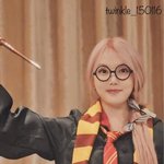 아직도 해리<b>포터</b> 안 봤구나 싶은 여돌 근황