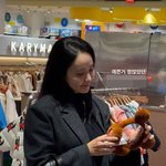 박지윤, '이혼' 최동석 지인과 커플 아이템 맞췄다…<b>대문짝</b>만한 자랑