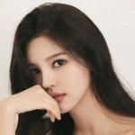 '유병재 열애설' 이유정, 3주 전 소속사 계약해지…<b>FA</b>로 주목