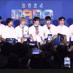 [모두드루와] 마마 레드카펫 제베원 존<b>잘</b><b>이</b>닥