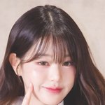 아이브 장원영, ‘말랑 <b>체리</b>를 찌르지 마세요!’ (아이더 포토콜)...