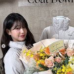 [모두드루와] 장원영, 미소에 사르르…추위를 녹이는 눈맞춤 [스타샷]