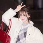  ‘사람이 어떻게 딸기 마시<b>멜로우</b>’ (웬디의 영스트리트 출근길)...