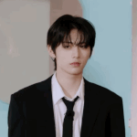 <b>검은색</b>이랑 잘어울리는 남자
