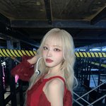 <b>리즈</b> ㅈㄴ이쁨