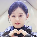 [포토] 김지원, 겨울 <b>첫눈</b> 맞춤