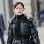 [포토] 김지원, 겨울 <b>스완</b>