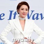 8개월 만 근황…소속사 후배 지원사격 나섰다 [<b>MD</b>이슈](종합)