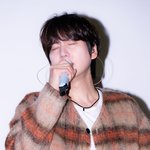 [T포토] 규현 '미간까지 노래해'