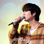 "하나의 인생처럼 들어주길"…'솔로 데뷔 10주년' 규현, 다채로운...