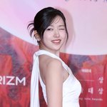 [댓글부탁해] 아이브 안유진, ‘2024 SBS 가요대전’ <b>MC</b>…4연속...