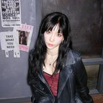 태연, 시스루+핫팬츠로 걸크러쉬 매력 뽐내… 시크의 정석