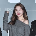 방민아, 직각 어깨 보험 들어야겠어‥제니 부럽지 않은 상체 미인
