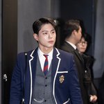 [현장포토] "교복도 소화하네"…박보검, <b>젠틀</b> 황태자